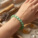 Vizyonun ve Netliğin Parıltısı: Yeşil Kedi Gözü