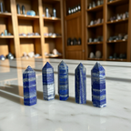 💙 Lapis Lazuli Taşı – Bilgelik, Sezgi ve İfade Gücü Kristali