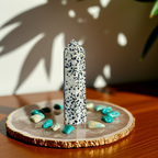 🐾🤍 Dalmaçya Taşı – Neşe, Denge ve Koruma Kristali